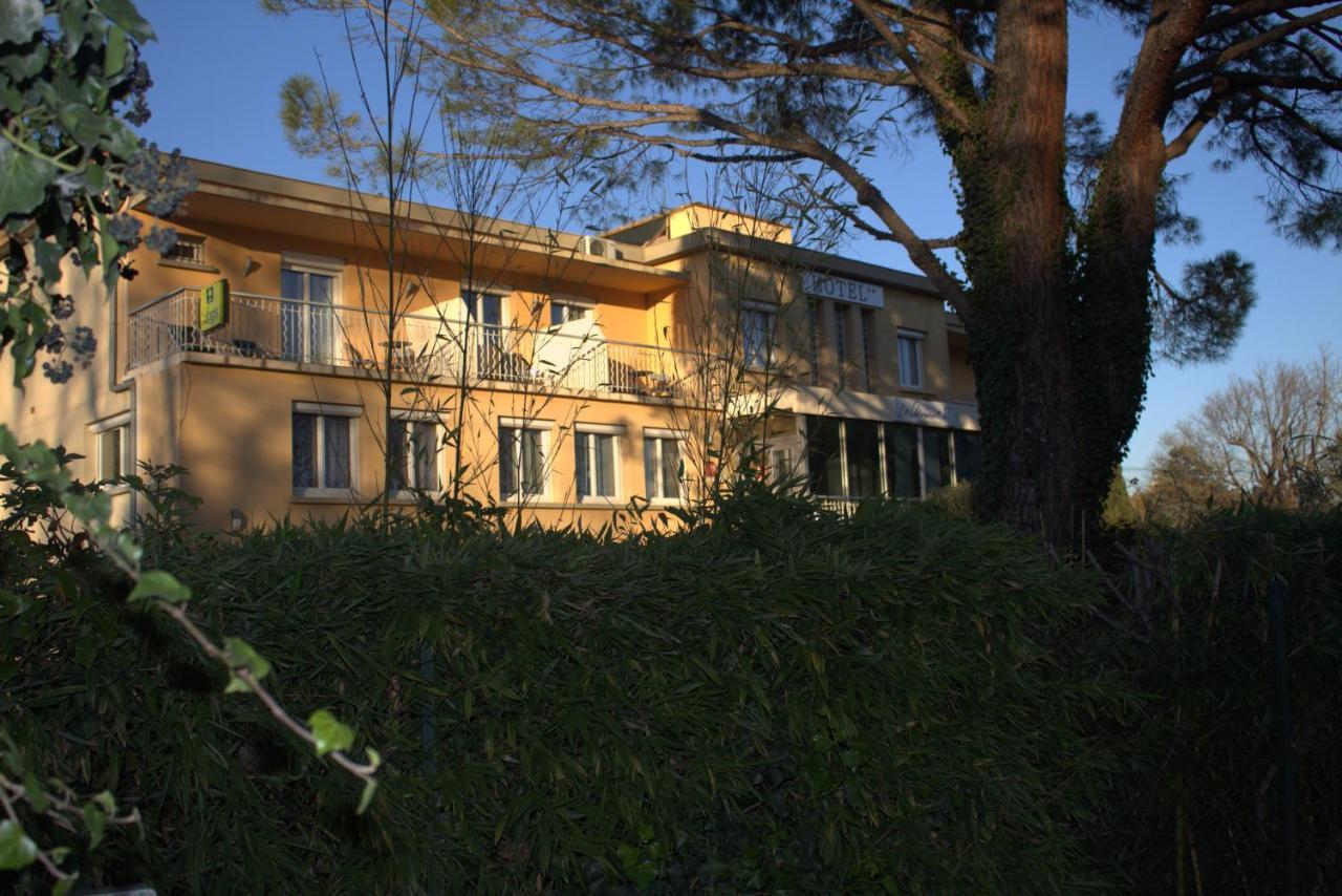 Logis Hotel Le Clement V Roquemaure  Eksteriør billede