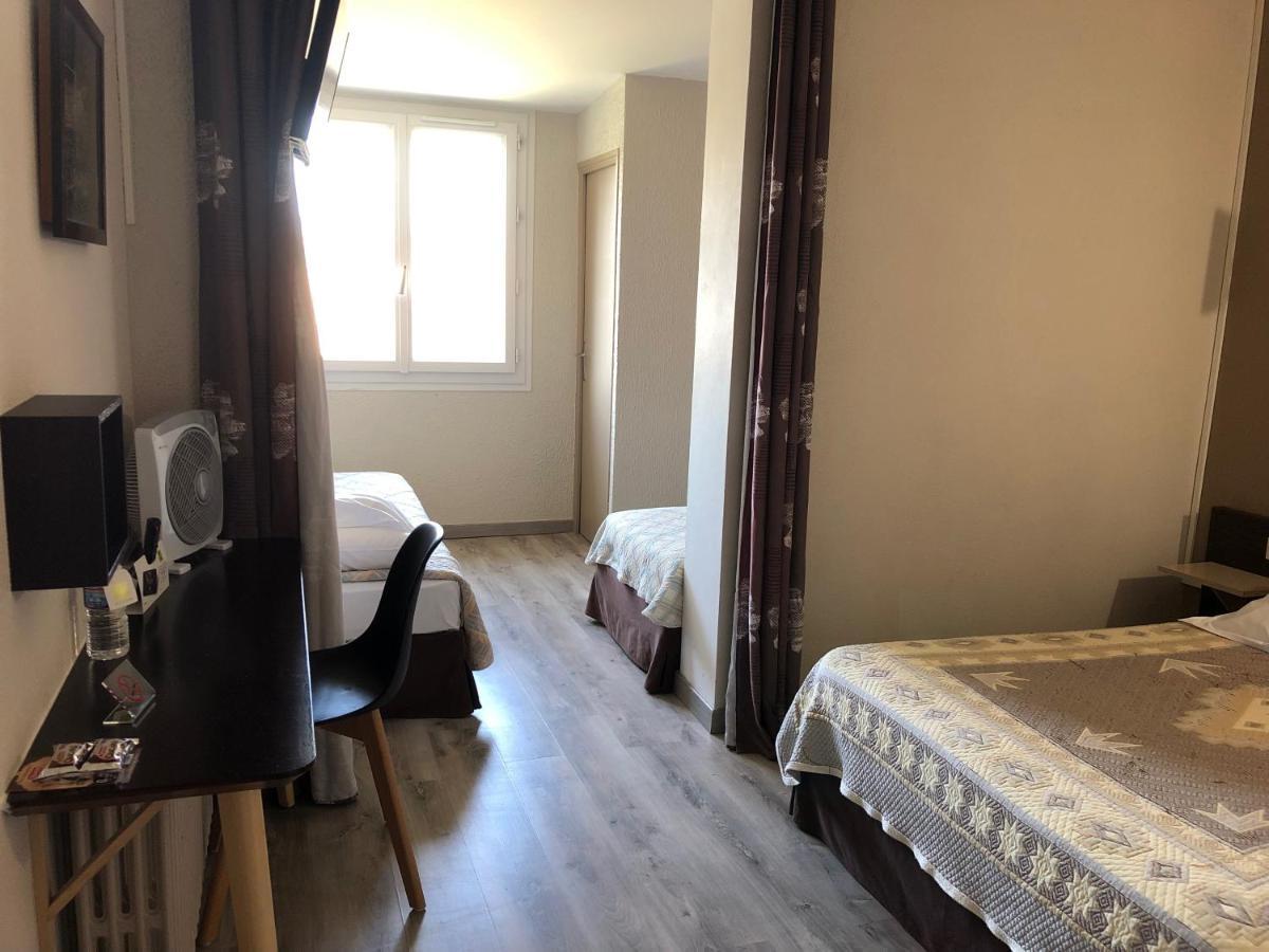 Logis Hotel Le Clement V Roquemaure  Eksteriør billede